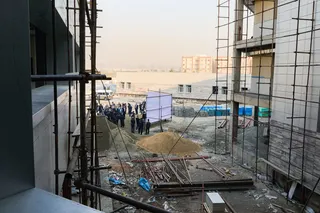 تصاویر ورود به شهرستان اسلام شهر و بازدید از بیمارستان در حال احداث