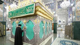 تصاویر زیارت مضجع مطهر حضرت زینب (سلام الله علیها)