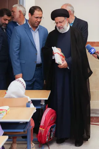 تصاویر حضور در مراسم بازگشایی مدارس