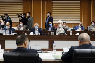 تاکید آیت‌الله رئیسی بر رسیدگی به تک‌تک نامه‌های مردم اردبیل در جریان سفر استانی