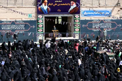 تصاویر سخنرانی در جمع عزاداران اربعین حسینی در بیرجند