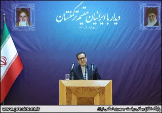 تصاویر دیدار ایرانیان مقیم ترکمنستان با رئیس جمهور