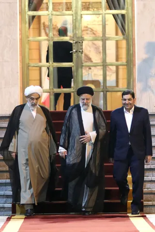 بدرقه رئیس جمهور در سفر به پاکستان