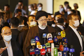 دست انتقام الهی گردن ظالم را می‌گیرد و حق مظلوم را از او خواهد ستاند