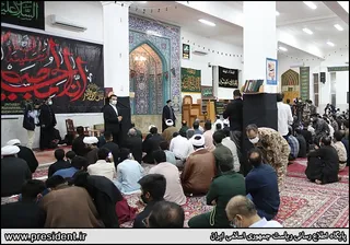 تصاویر حضور و گفتگوی رئیس جمهور با حاشیه نشینان شهر چابهار