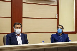 باید در جنگ اقتصادی آرایش جنگی بگیریم و کارآفرینان ما مانند یک افسر وارد میدان تولید شوند/ نباید سرمایه‌های کشور را با خام فروشی حراج کنیم