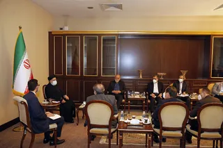 تاریخ نشان داده که اعتماد کردن به آمریکایی‌ها خطاست