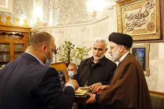 آیت الله رئیسی حرم امامین کاظمین را زیارت کرد