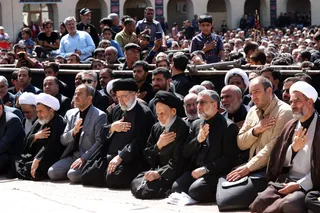 تصاویر سخنرانی در جمع عزاداران اربعین حسینی در بیرجند