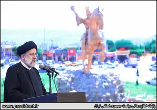 تصاویر دیدار رئیس جمهور با نخبگان ، علماء ، خانواده شهدا ، ایثارگران و جمعی از اقشار مختلف مردم کهکیلویه وبویراحمد