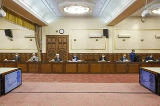 تریبون‌های عمومی باید محل امیدآفرینی و نشان از انسجام و آهنگ واحد در کشور باشد/ محل «طرح» و «حل» مسائل اختلافی، جلسات خصوصی است نه‌تریبون‌های عمومی