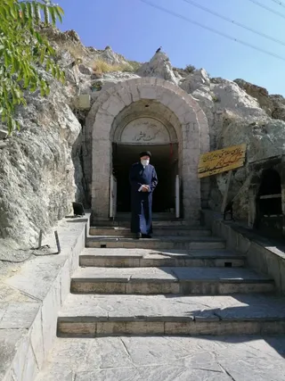 گزارش تصویری/ زیارت کهف الشهداء و گفت‌وگو با مردم
