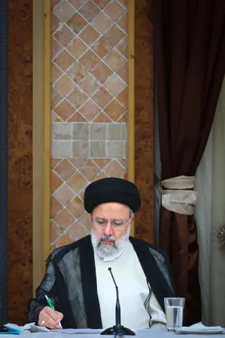 نشست با اساتید و نخبگان پزشکی استان فارس
