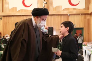 تصاویر دیدار رئیس جمهور با نخبگان ، علماء ، خانواده شهدا ، ایثارگران و جمعی از اقشار مختلف مردم