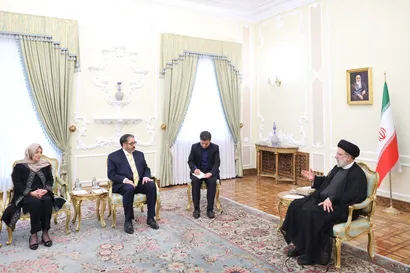 تصاویر تسلیم استوارنامه سفرای کشورهای آنگولا، کلمبیا، اکوادور، کامبوج و پرو