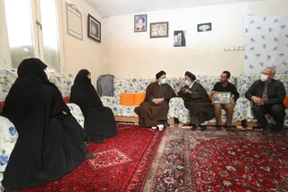 تصاویرحضور در منزل شهید سیدمهدی حسینی از شهدای مدافع حرم