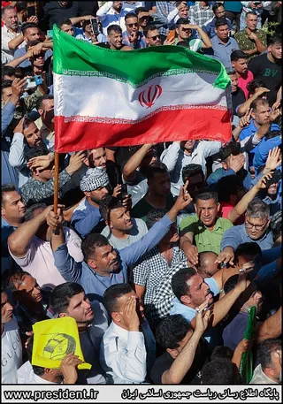 تصاویر حضور سرزده در جمع کارگران کارخانه هفت تپه
