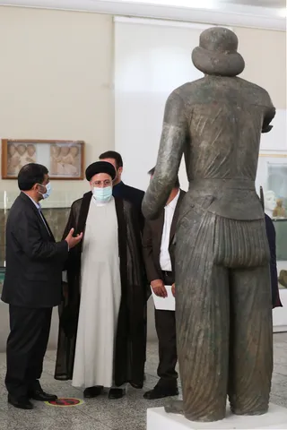 تصاویر بازدید از موزه ملی ایران و میدان مشق