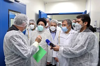 تصاویر بازدید رئیس جمهور از طرح های دانش بنیان در پارک علم وفناوری پردیس