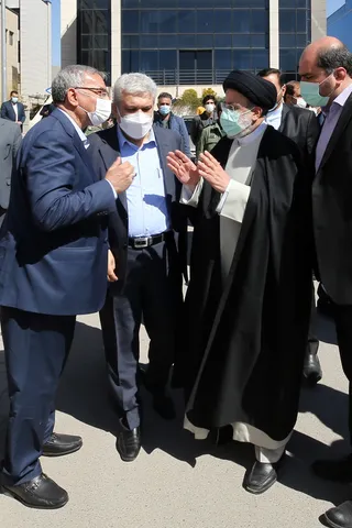 تصاویر بازدید رئیس جمهور از طرح های دانش بنیان در پارک علم وفناوری پردیس