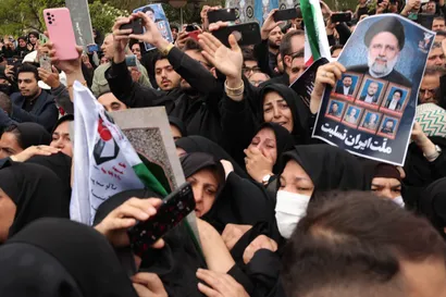 مراسم تشییع پیکر رئیس جمهور شهید و همراهان در تبریز
