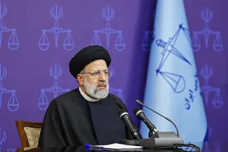 تریبون‌های عمومی باید محل امیدآفرینی و نشان از انسجام و آهنگ واحد در کشور باشد/ محل «طرح» و «حل» مسائل اختلافی، جلسات خصوصی است نه‌تریبون‌های عمومی