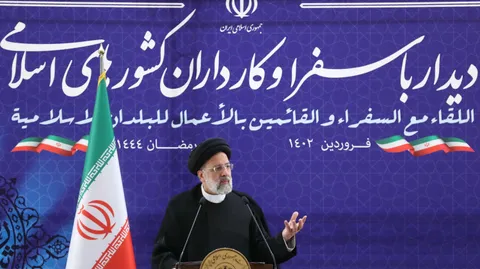 تصاویر دیدار با سفرا و کارداران کشورهای اسلامی