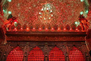 حضور حجت‌الاسلام والمسلمین رئیسی در مراسم شب قدر در امامزاده صالح(ع) تهران
