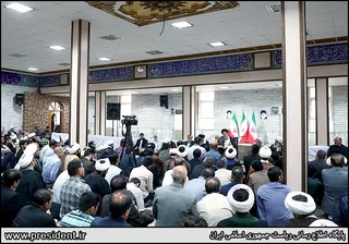 تصاویر دیدار با جمعی از فعالان فرهنگی و اجتماعی خوزستان