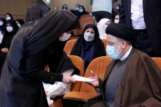تصاویر دیدار رئیس جمهور با جمعی از پرستاران لرستان