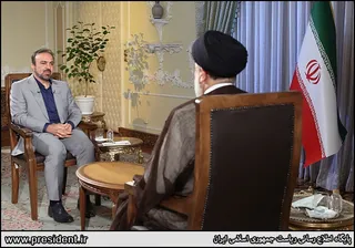 تصاویر گفتگوی تلویزیونی آیت الله رئیسی با مردم