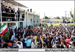 تصاویر حضور سرزده در جمع کارگران کارخانه هفت تپه