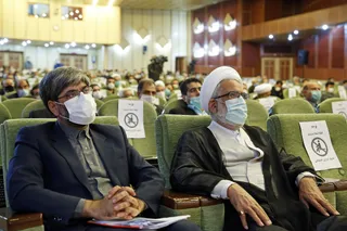 قداست دستگاه قضا در گرو صدور آرا و احکام قضایی مبتنی بر شرع است/ همکاران دستگاه قضا مراقب باشند به جای برطرف کردن دغدغه مردم بر رنج آنها نیفزایند/ مثل صاحبخانه برای رفع مشکلات و کاستی‌های قوه قضاییه تلاش کنیم