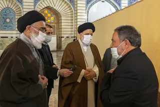 آیت‌الله رئیسی با حضور بر مزار آیت‌الله یزدی از مقام این عالم انقلابی تجلیل کرد