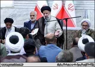تصاویر دیدار با جمعی از فعالان فرهنگی و اجتماعی خوزستان