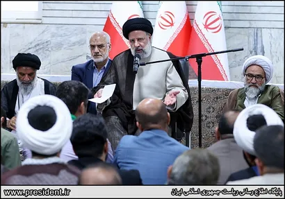 تصاویر دیدار با جمعی از فعالان فرهنگی و اجتماعی خوزستان