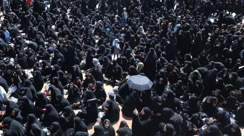 تصاویر سخنرانی در جمع عزاداران اربعین حسینی در بیرجند