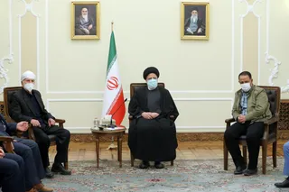 تصاویر دیدار باخانواده شهدای مسابقه فوتبال شهرستان چوار