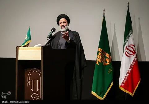تشخیص درست و زمان‌شناسی مهم‌ترین ماموریت مردم در حال حاضر است
