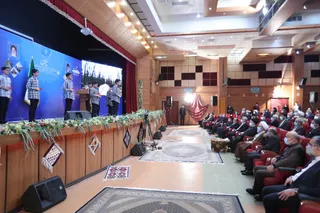تصاویر دیدار رئیس جمهور با نخبگان ، علماء ، خانواده شهدا ، ایثارگران و جمعی از اقشار مختلف مردم