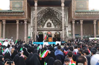 تصاویر سخنرانی در جمع مردم شهرستان ری