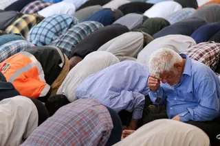 تصاویر حضور و سخنرانی در جمع نمازگزاران جمعه برازجان