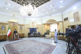 تصاویر ورود رئیس جمهور به تهران