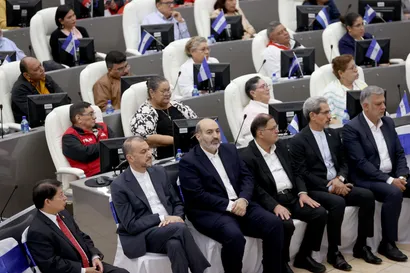 تصاویر سخنرانی در جمع نمایندگان مجلس ملی نیکاراگوئه