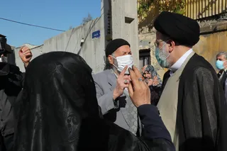 تصاویر بازدید سرزده رئیس جمهور از محله شهید هرندی تهران
