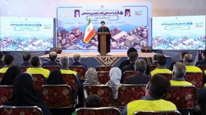 استقلال سیاسی و اقتصادی کشور و رونق زندگی مردم در گرو تولید است/ امروز همه زمینه‌های تولید از جمله نیروی انسانی مولد، خلاق و کارآمد فراهم است/ همه دستگاه‌های اداری و اجرایی موظف به حمایت از احیای واحد‌های تولیدی و صنعتی راکد هستند