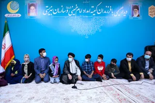 تصاویر افطار رئیس جمهور در نخستین روز از ماه مبارک رمضان همراه با ایتام