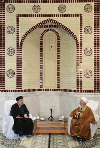 گزارش تصویری دیدار آیت الله رئیسی با آیت الله العظمی جوادی آملی