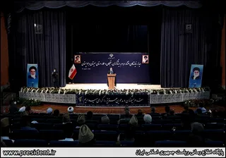 تصاویر دیدار نمایندگان اقشار مردم ، ایتارگران ، نخبگان و علماء استان سیستان و بلوچستان
