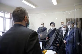 آیت الله رئیسی به صورت سرزده از مجتمع قضایی شهید قدوسی اردبیل بازدید کرد